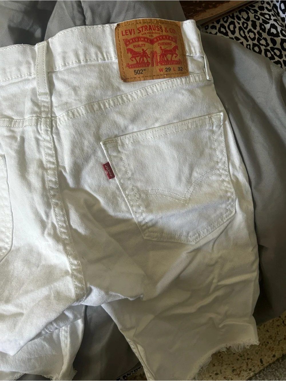 Levi's men  White High-Rise Straight Denim Jeans
